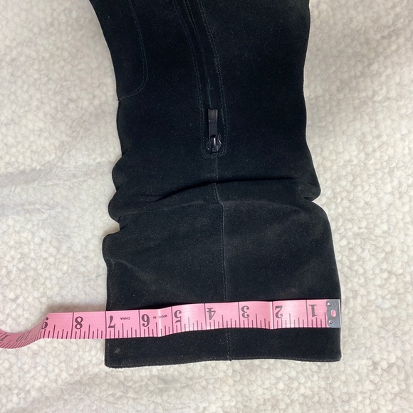 Tahari Black Suede Heeled Boots Never Worn - Picture 11 of 11